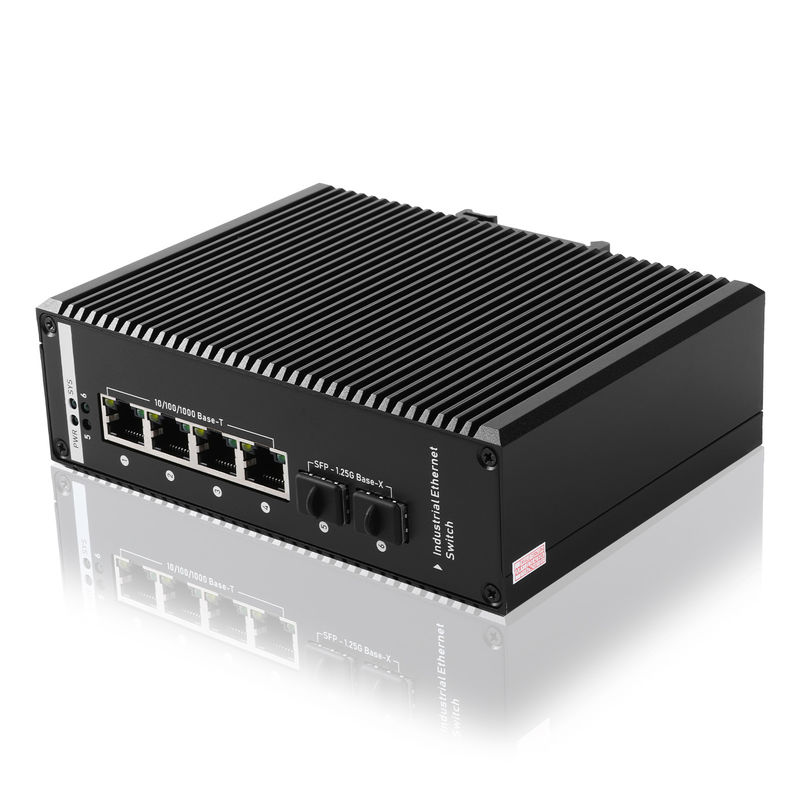 IEEE 802.3af/At Industrial Network Switch Poe 2 SFP Port 4 POE Port